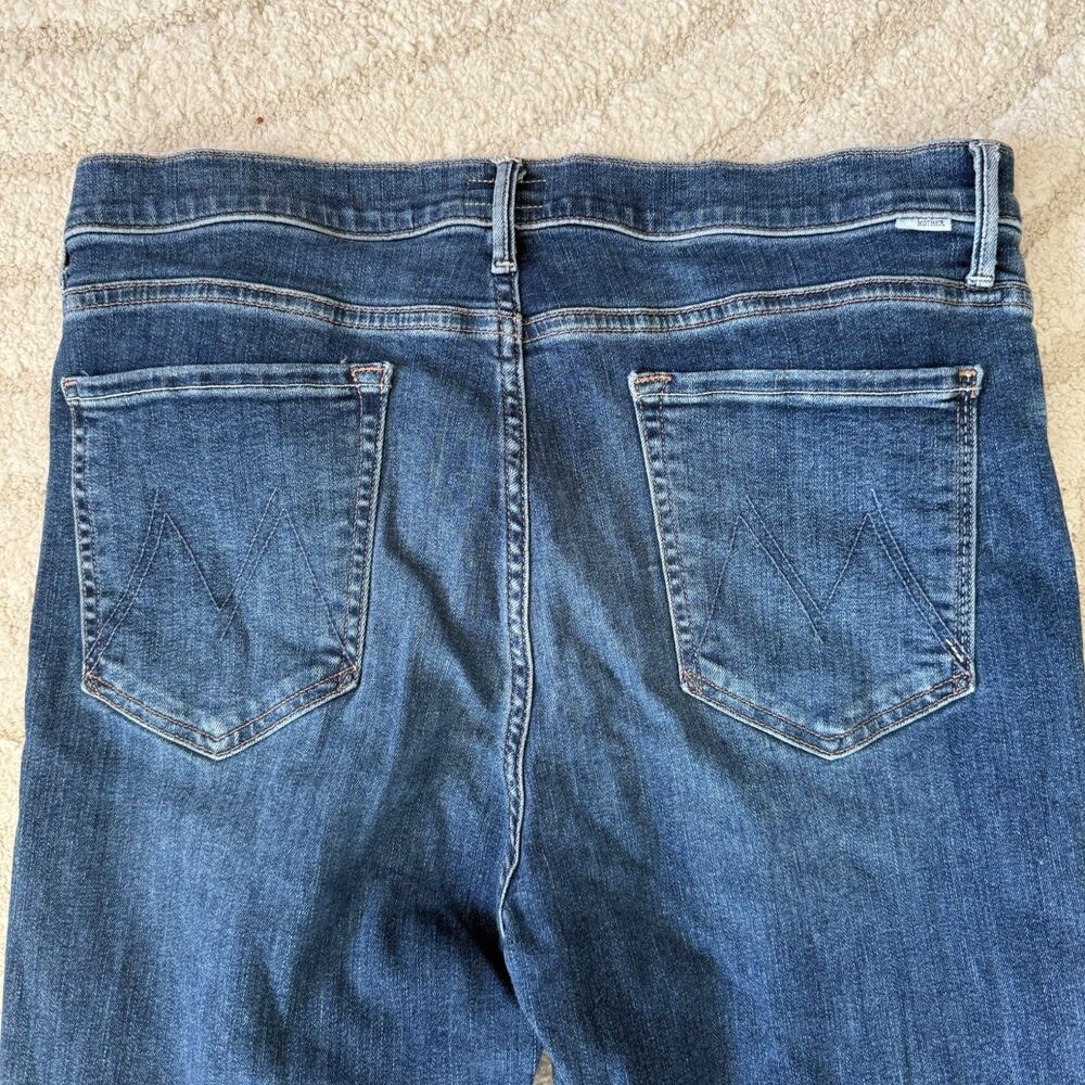 Mother The Weekender Fray Jeans in Walking on Coals Size 34 - Picture 7 of 14
